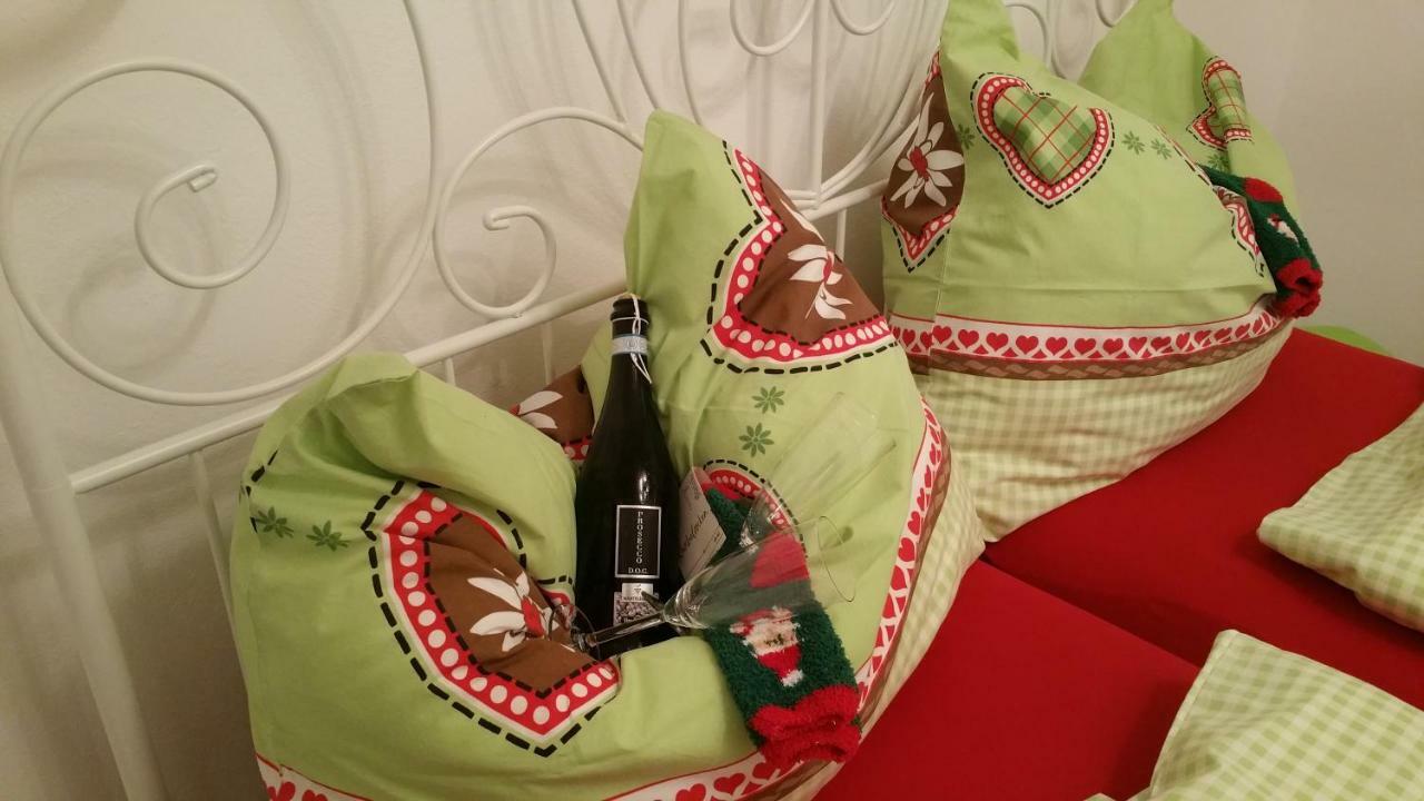 Knusperhaeuschen Maria Nikoletta Villa Witra Екстериор снимка